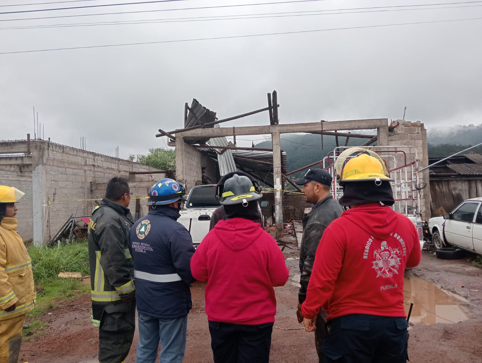Gobierno de Puebla atiende de forma inmediata a afectados por tornado en Chignahuapan