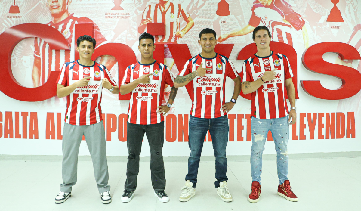 Chivas presenta cuatro refuerzos con la meta de ser campeón en el Apertura 2025