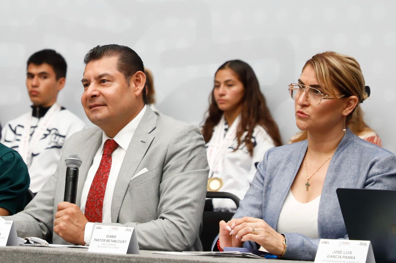Puebla refuerza defensa legal y refugios para la niñez