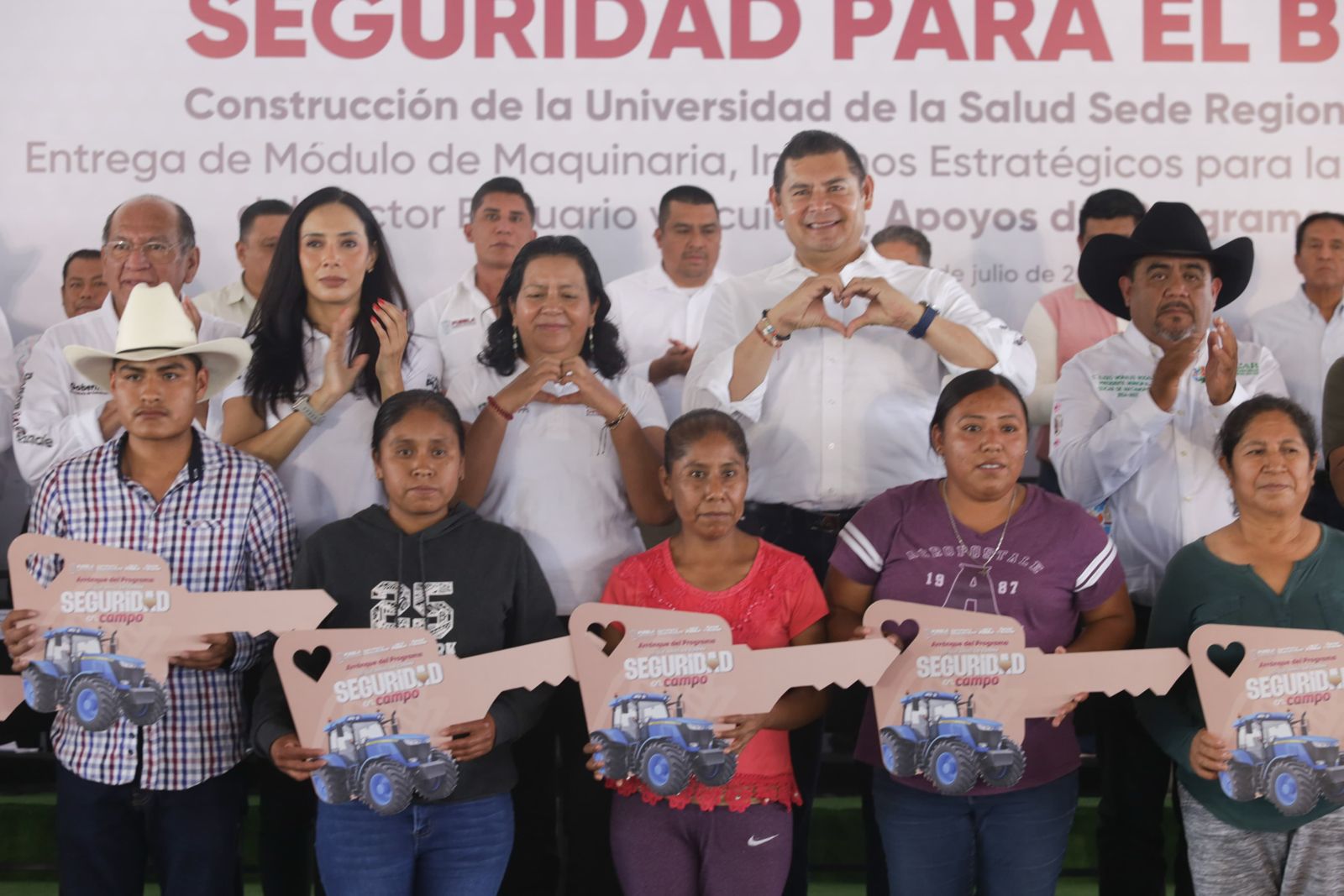 Puebla invierte más de 1,600 mdp para fortalecer el campo