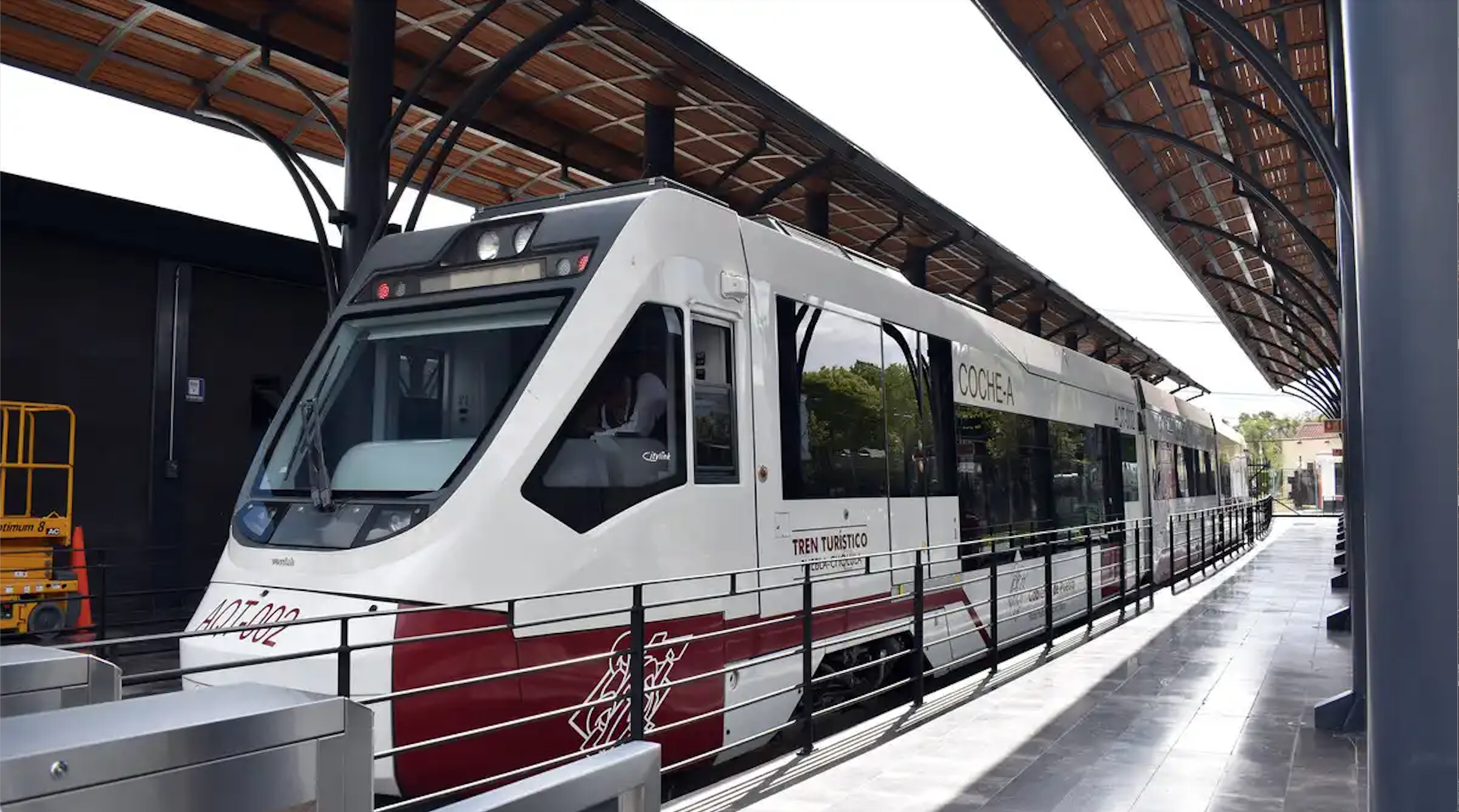 Gobierno de Puebla abre la puerta a la CMIC para sumarse al proyecto del Cablebús
