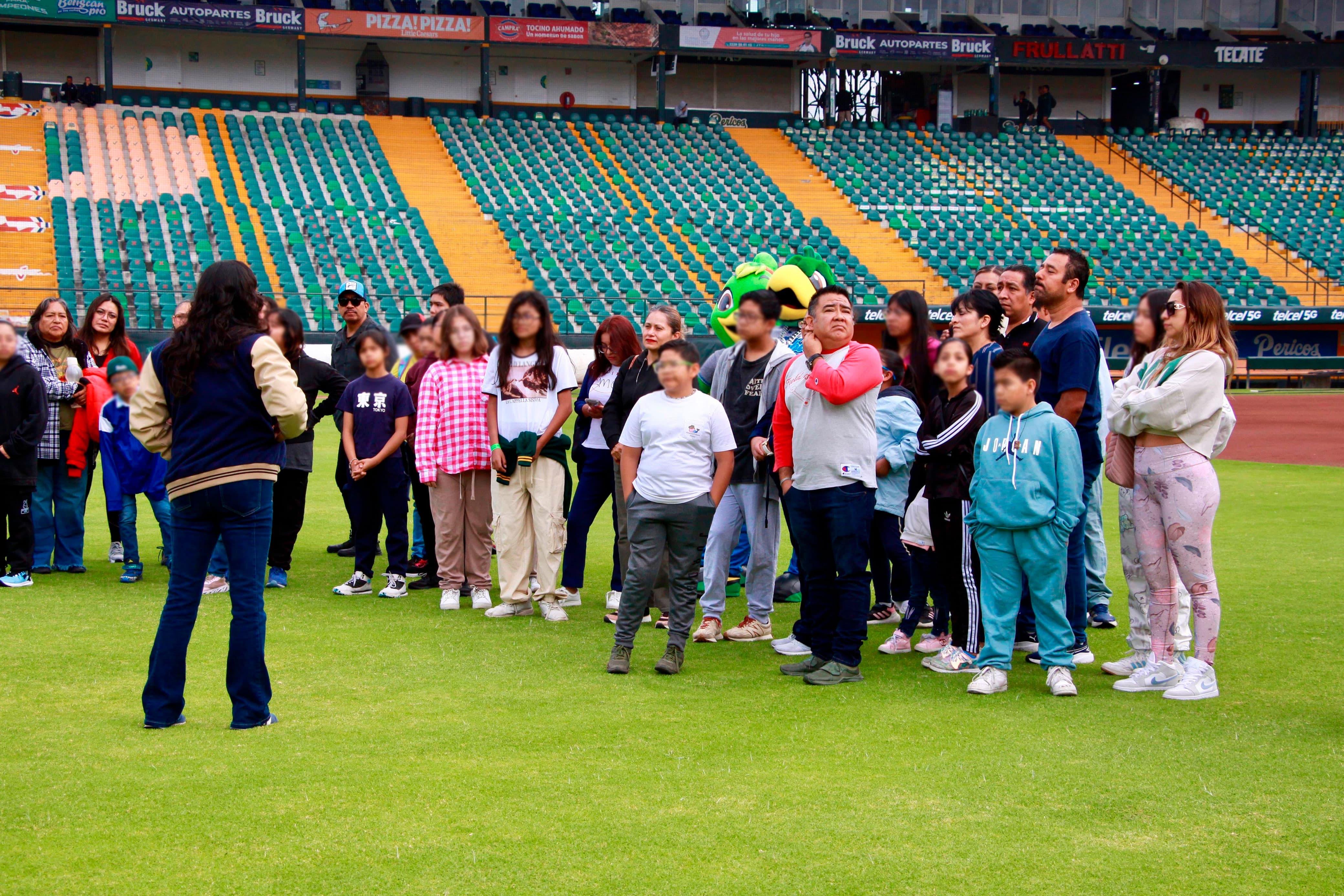 Niñez poblana vive el béisbol: IMDP y Pericos abren las puertas del Estadio Hermanos Serdán