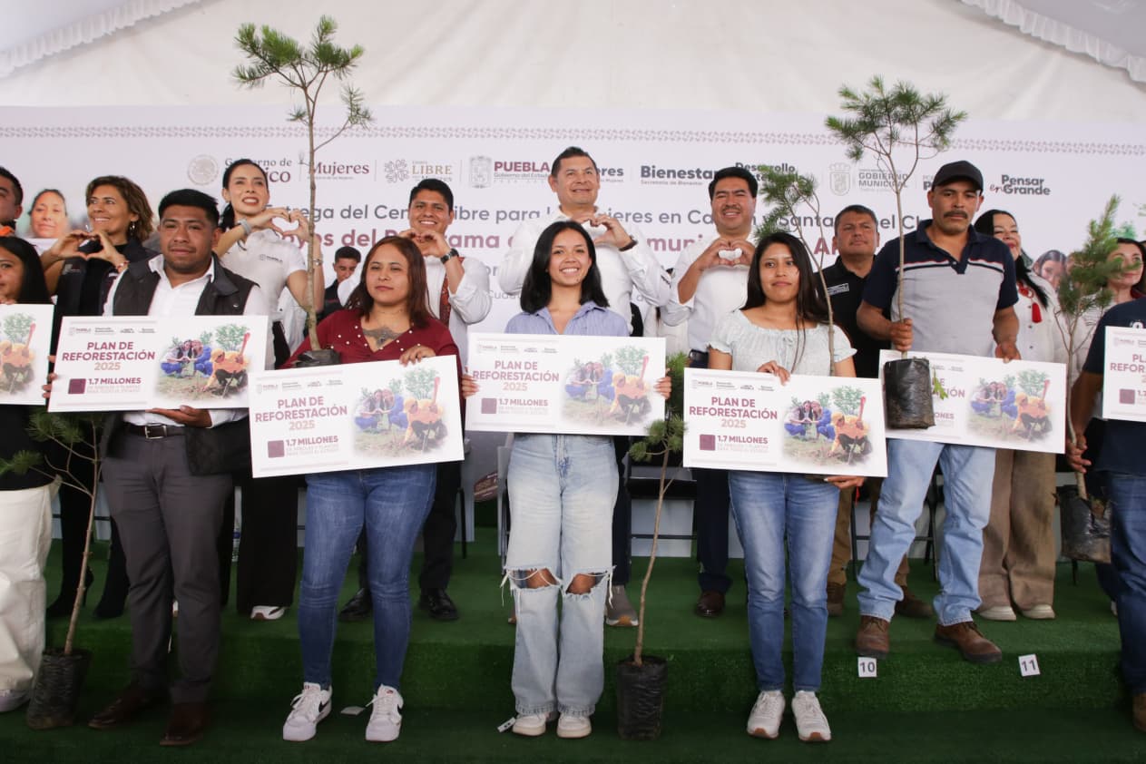Armenta impulsa reforestación y paz ambiental en Puebla