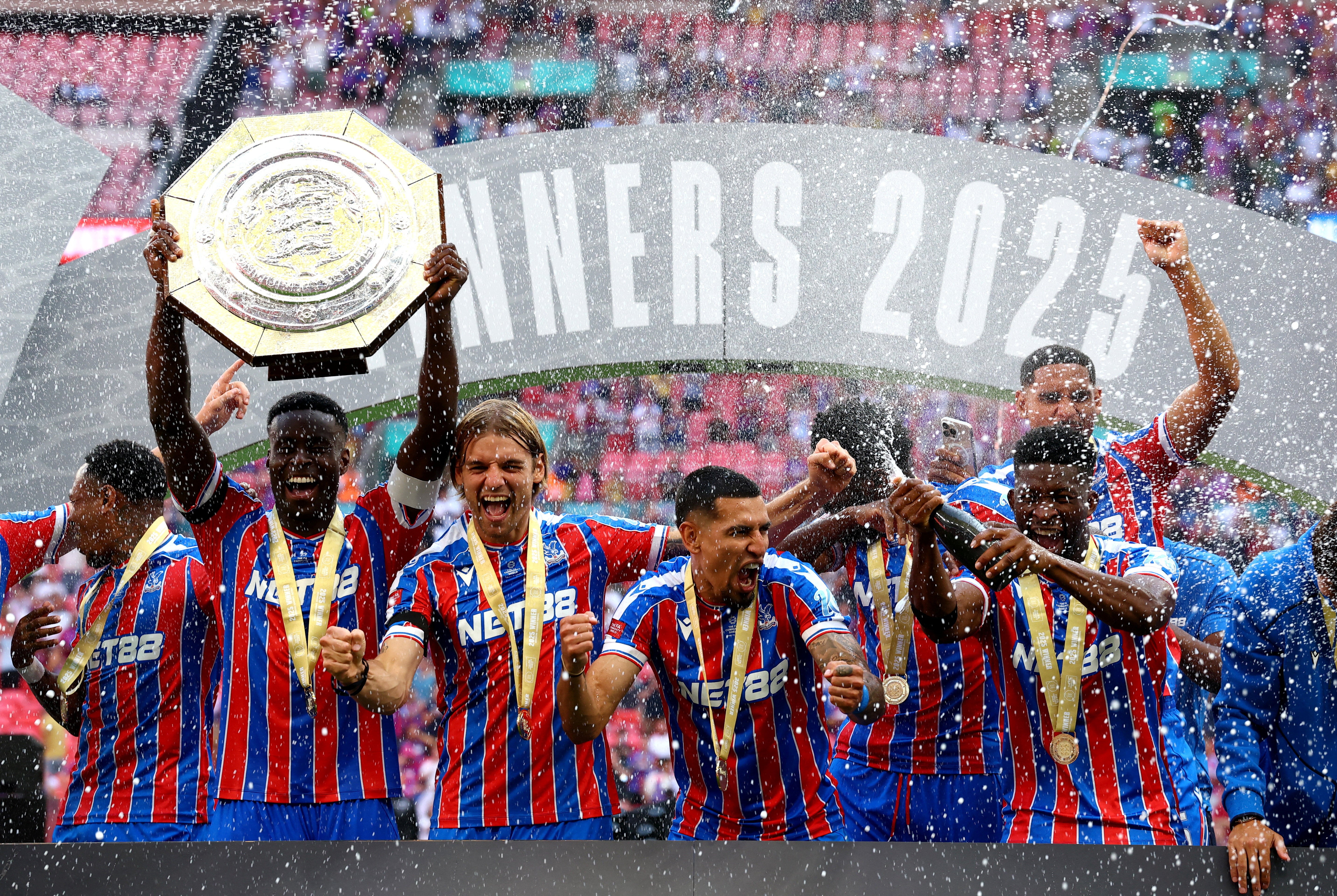 Crystal Palace conquista su primera Community Shield al vencer al Liverpool en penales