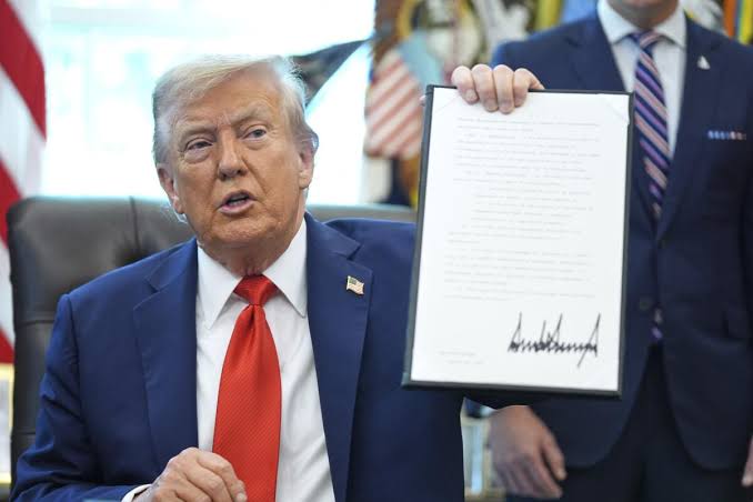 Trump propone pena de muerte para asesinatos en Washington; despliega Guardia Nacional y asume control policial