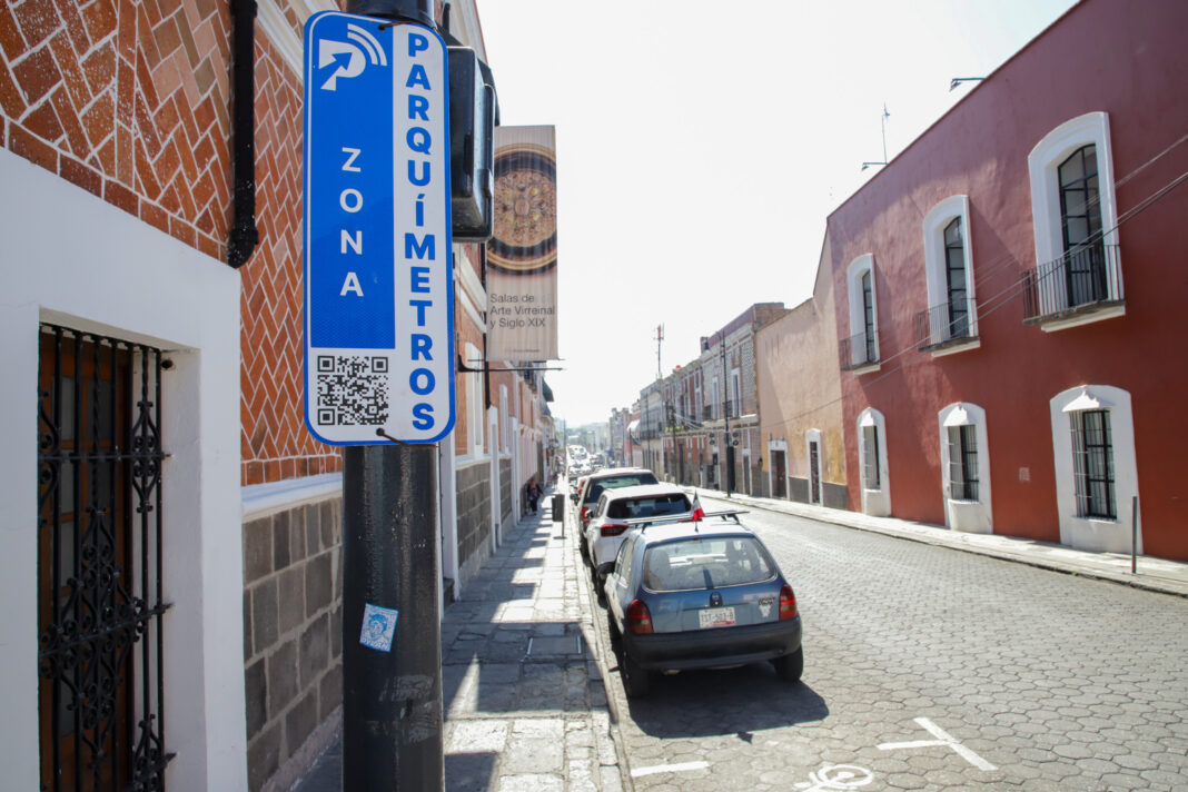 Parquímetros en Puebla recaudan más de 12 mdp en tres meses, la mitad por multaa