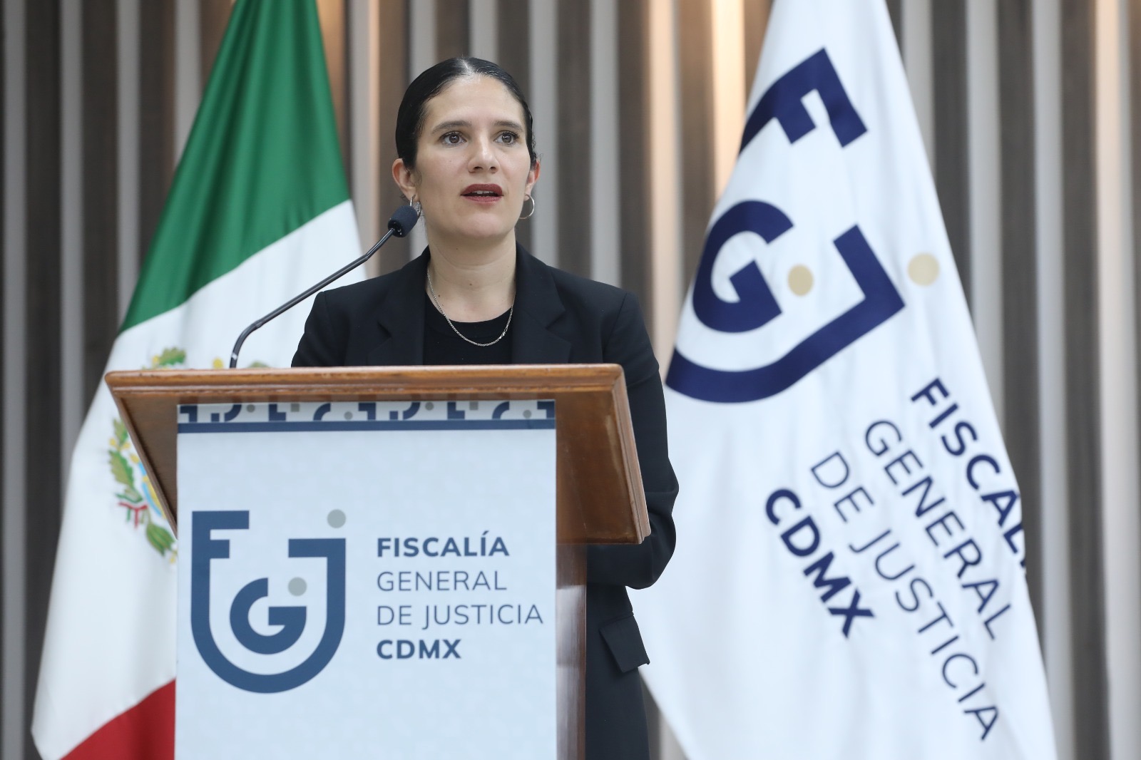 Fiscalía de CDMX indaga exceso de velocidad en accidente de pipa en Iztapalapa