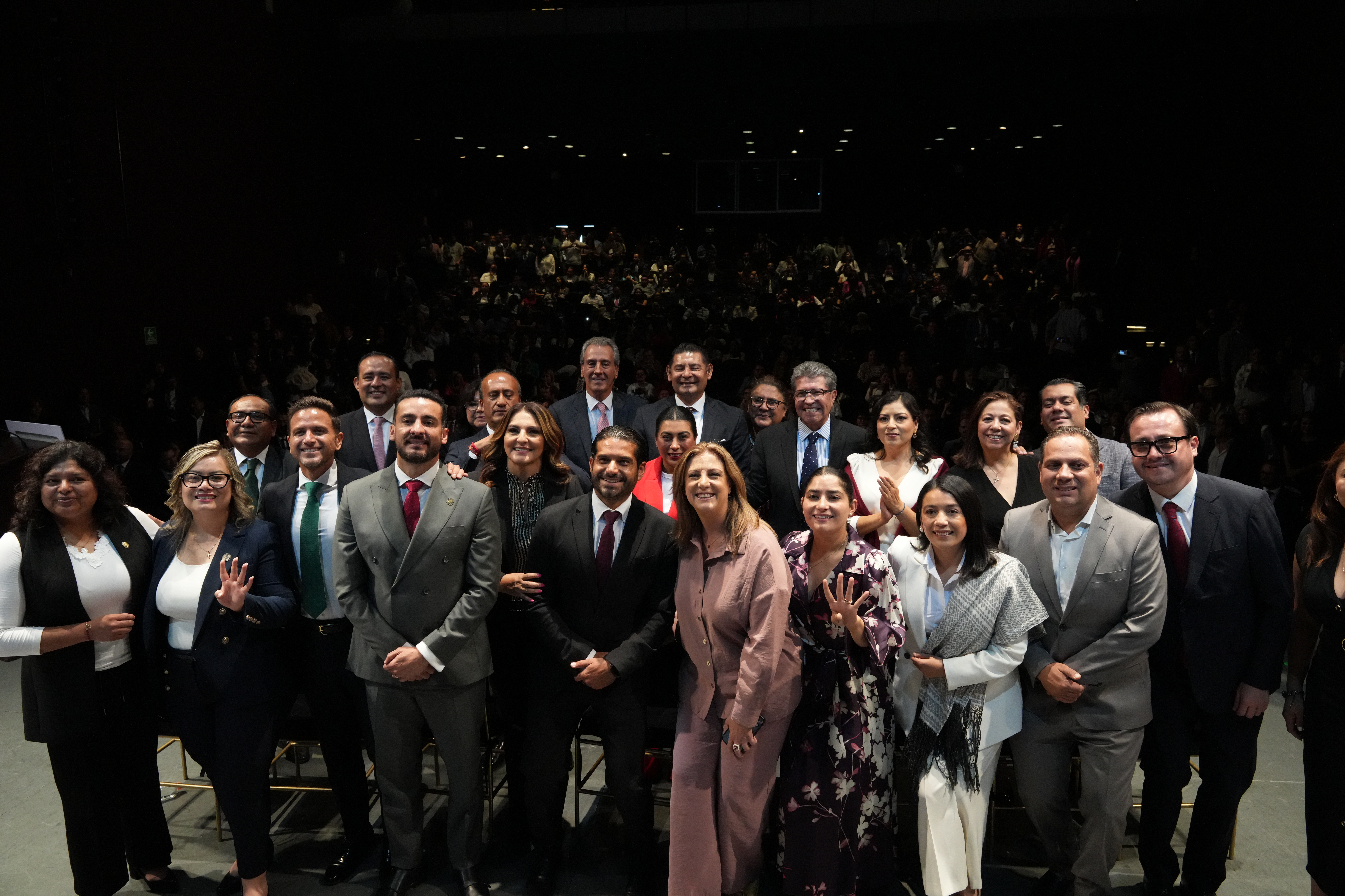 Diputados y Diputadas Federales de Puebla demuestran Fuerte Unidad en el Primer Informe Legislativo