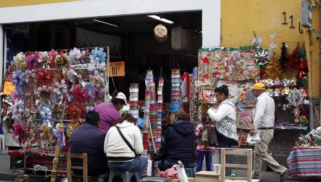 Vendedores ambulantes del Centro Histórico forman bloque contra la 28 de Octubre