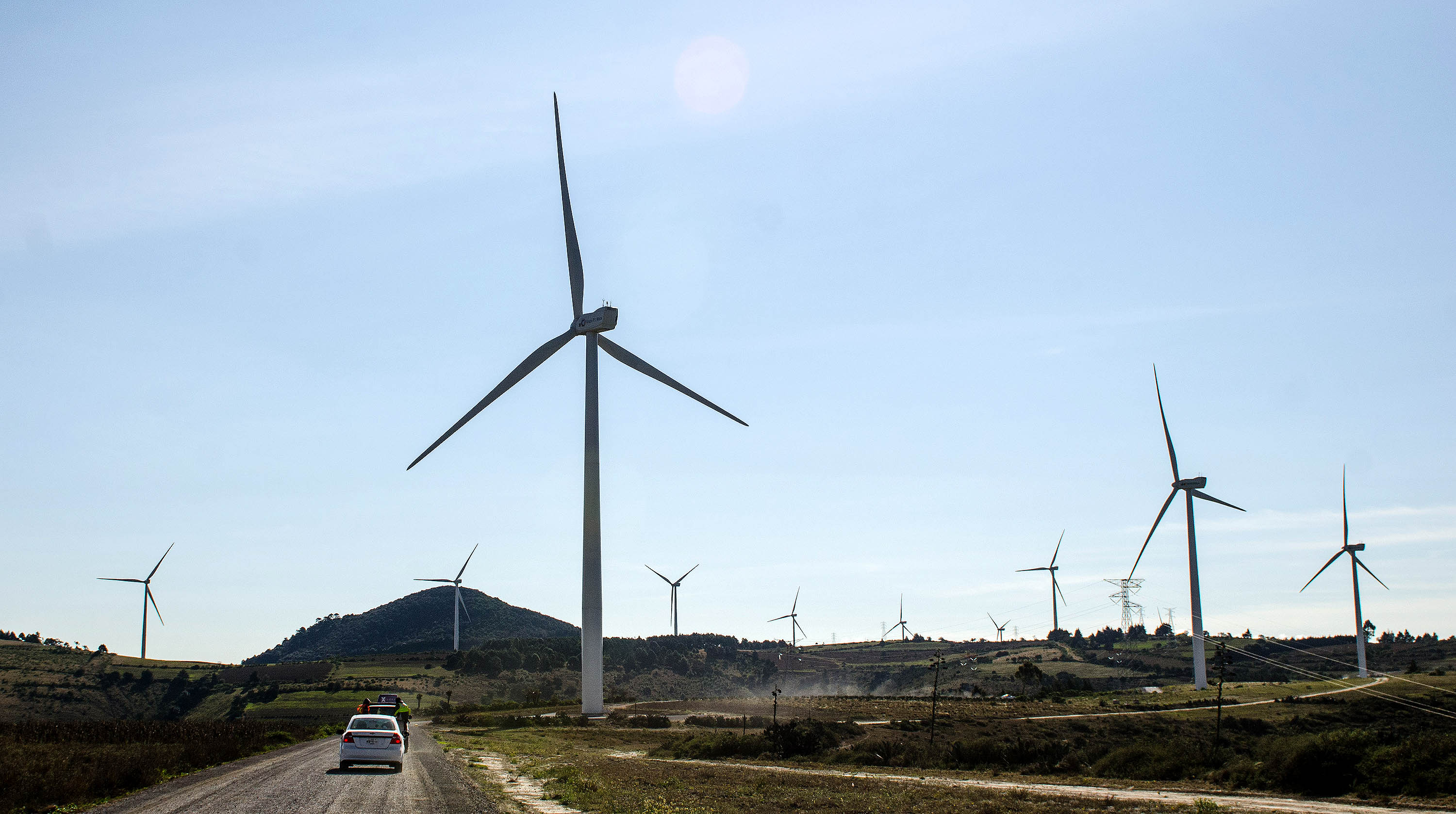 Puebla busca reactivar parque eólico y consolidarse como referente en energías limpias