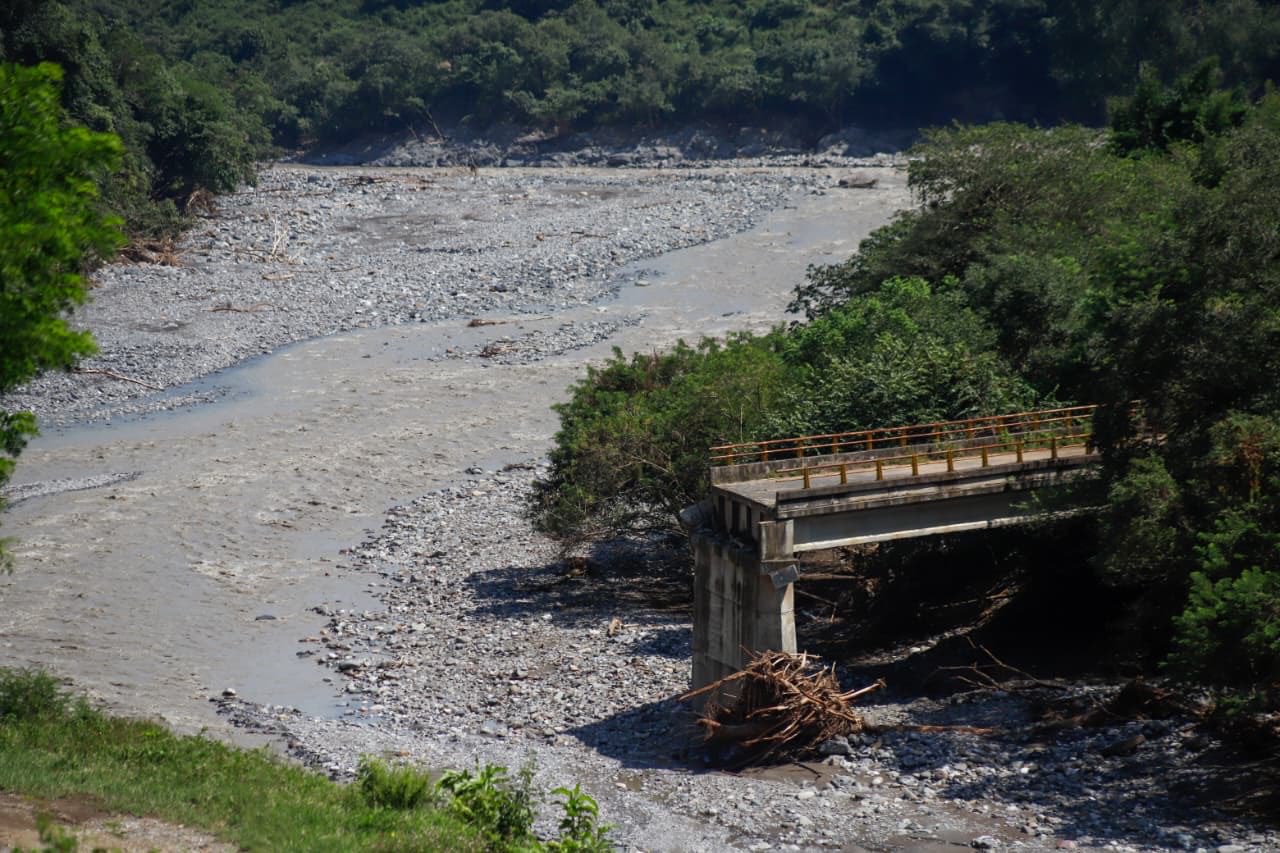 Avanza la atención en comunidades afectadas por lluvias en la Sierra Norte de Puebla