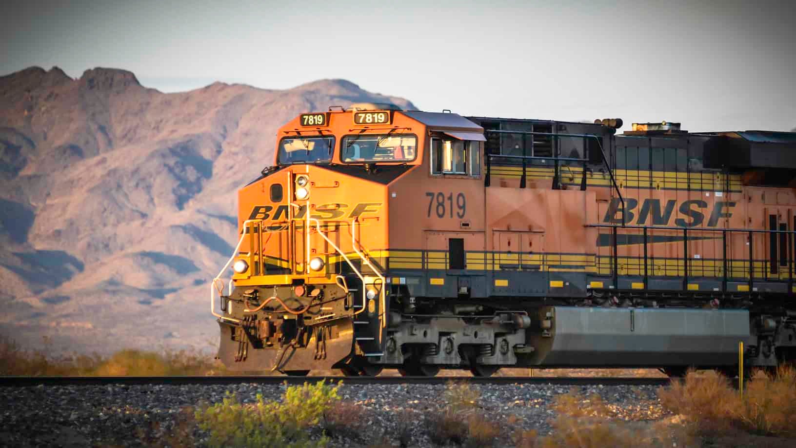 Avanzan trenes de pasajeros: 66 % de las obras se construyen sobre vías existentes