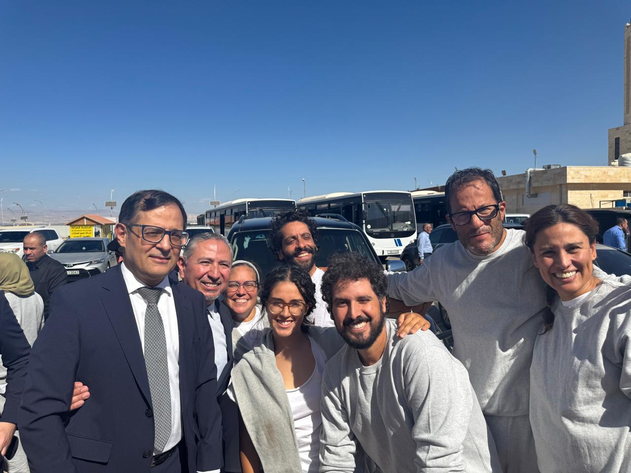 Seis mexicanos detenidos en Israel inician su regreso al país tras participar en la Flotilla por Gaza