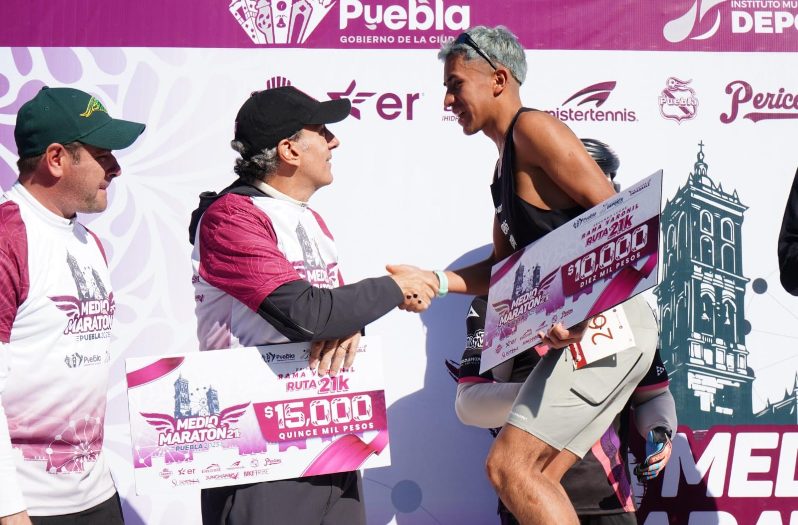 Puebla se llena de energía en el Medio Maratón 21K 2025 con 3 mil corredores