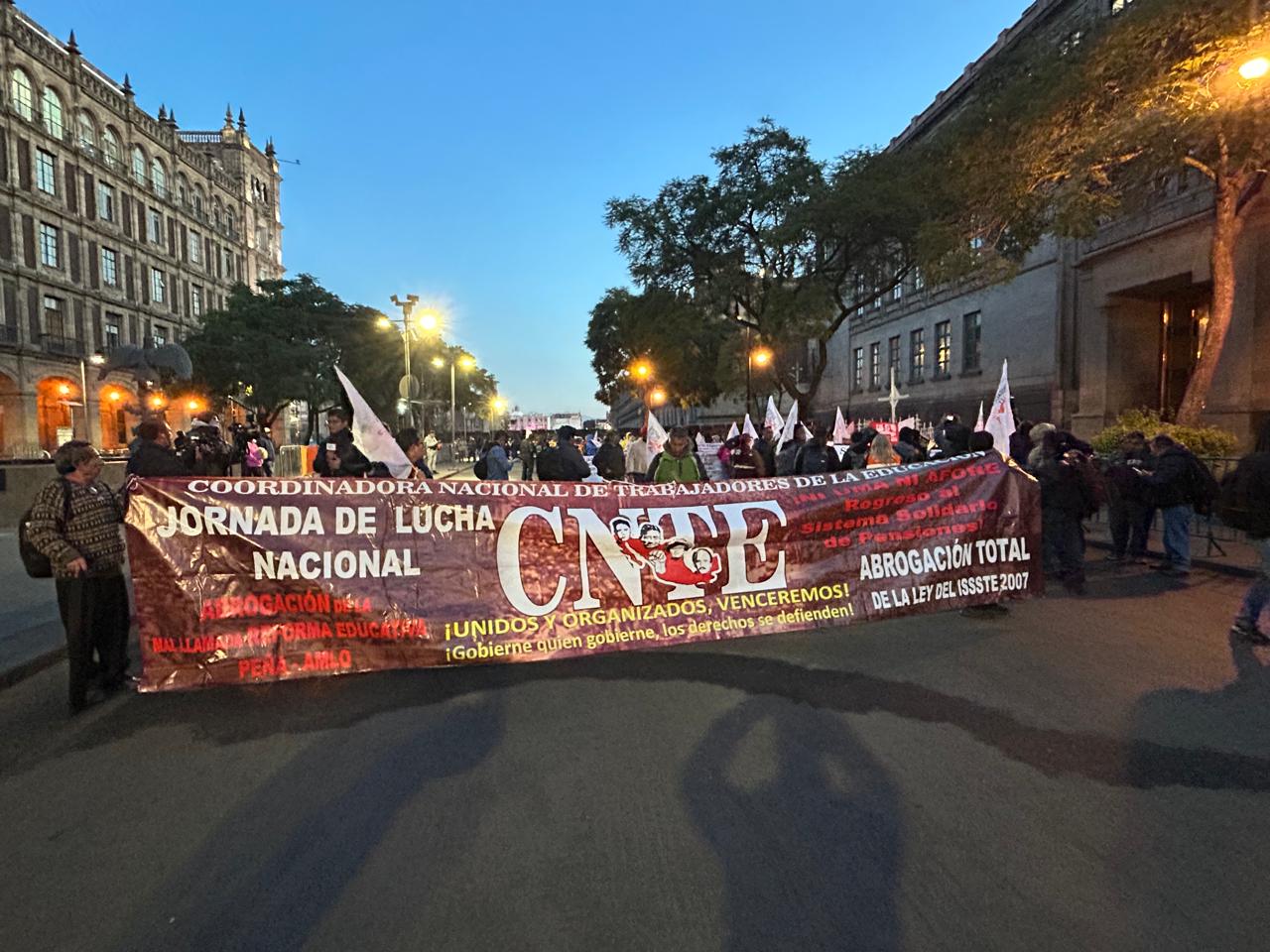 CNTE desafía llamado de Segob y mantiene protestas en la CDMX: “No somos criminales por exigir”