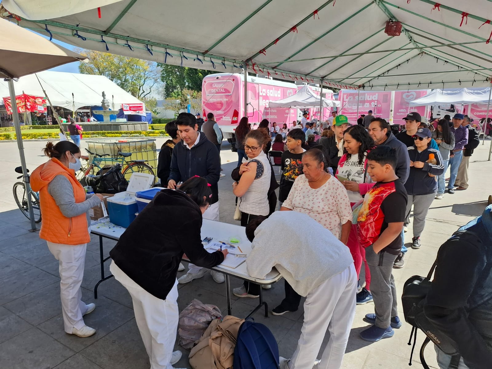 Más de mil personas atendidas en San Pedro Cholula durante la Caravana de la Mujer