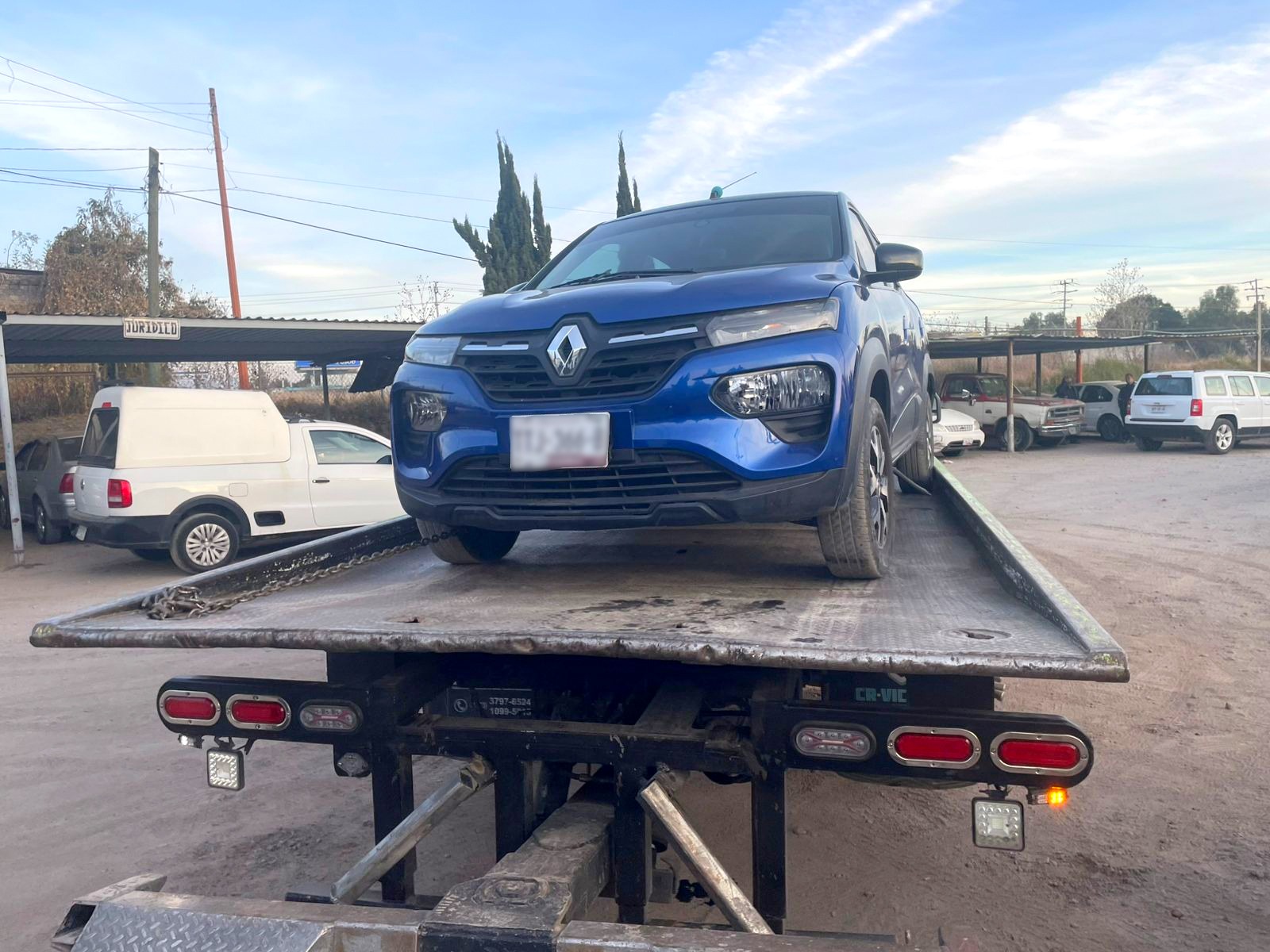 Recuperan auto con reporte de robo tras riña vial en Texmelucan
