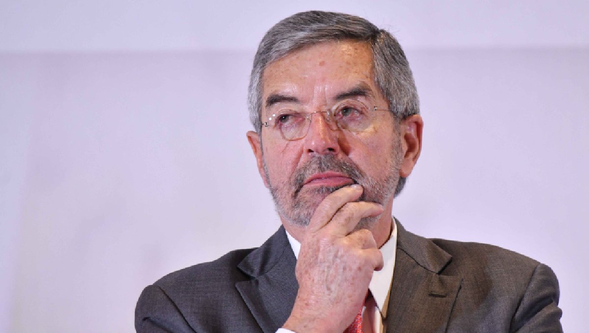 Canciller Juan Ramón de la Fuente toma licencia por cirugía; Roberto Velasco queda al frente de la SRE