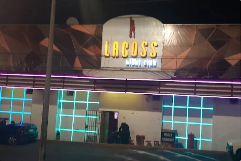 Ataque armado e incendio en bar Lacoss deja cinco muertos en Puebla
