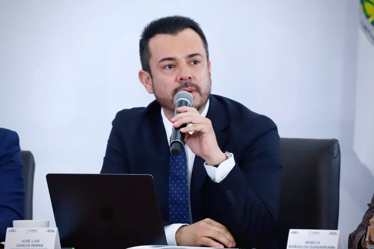 García Parra acusa corrupción en la CDH Puebla durante gobiernos anteriores
