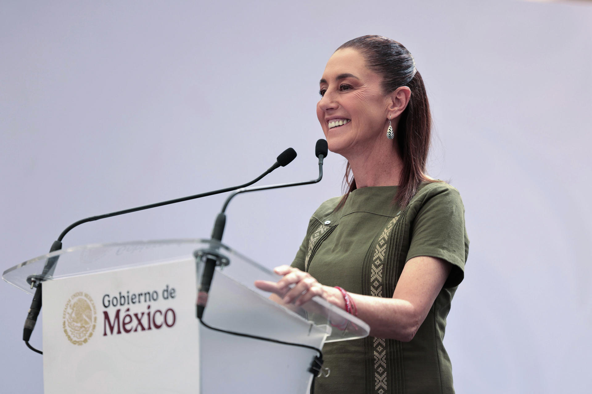 Claudia Sheinbaum prevé reducción en precios de gasolina con el Tren Maya de carga