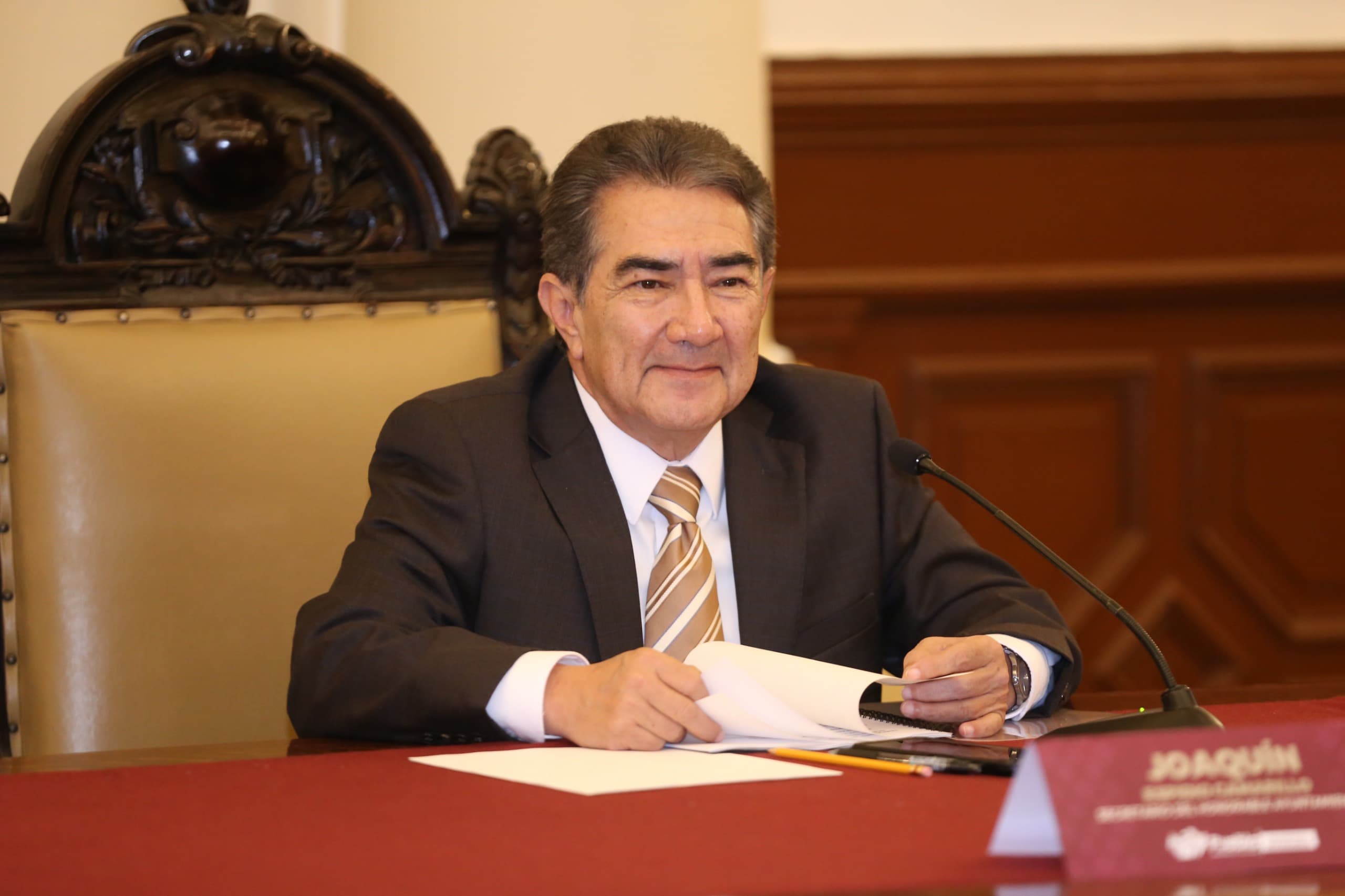 Joaquín Espidio deja la Secretaría General del Ayuntamiento de Puebla; se integra al gobierno estatal