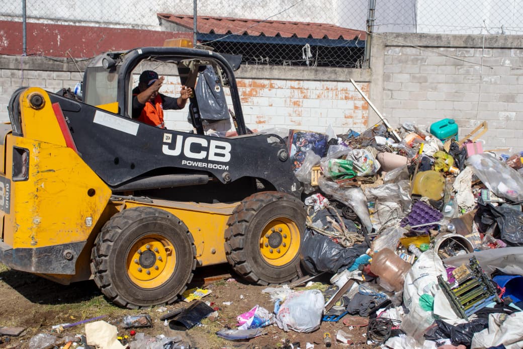 OOSL retira 30 toneladas de basura en Villa Verde como parte de operativo de limpieza en Puebla