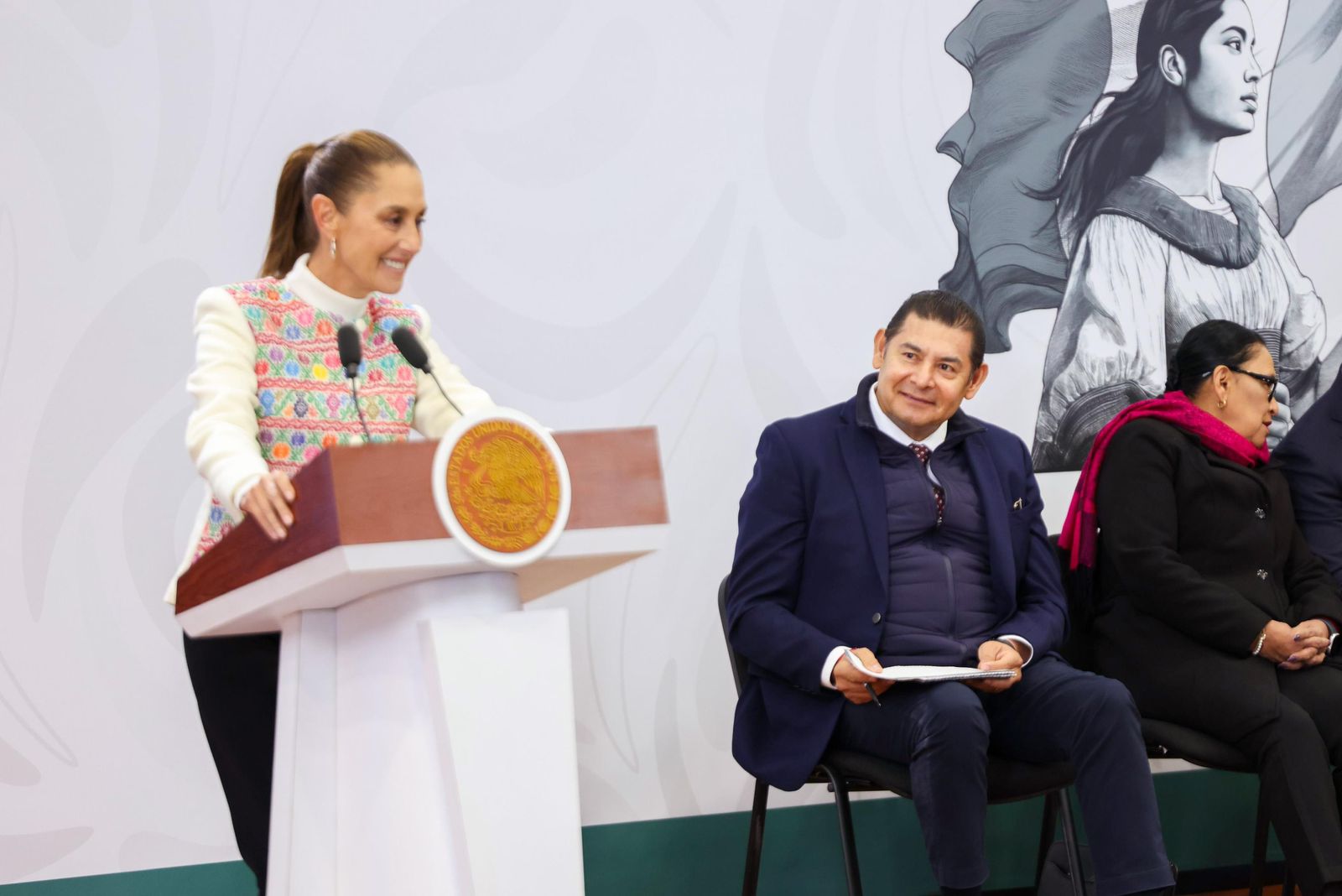 En este 2026, Claudia Sheinbaum fortalece la obra pública en puebla