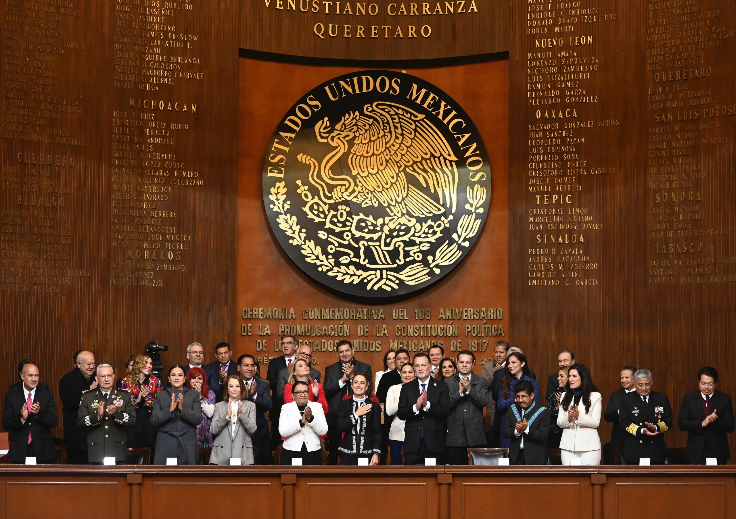 “México no se arrodilla”: Sheinbaum blinda la soberanía ante amenazas externas en el aniversario de la Constitución