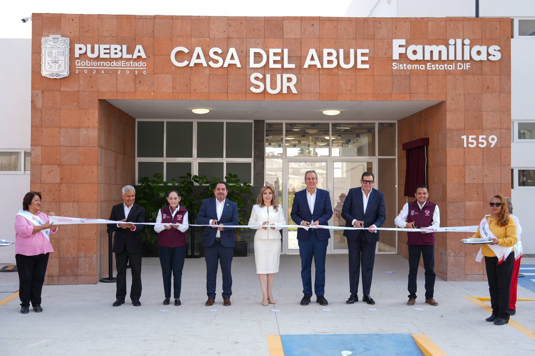 ¿Qué ofrece la nueva Casa del Abue Sur para el bienestar de los adultos mayores en Puebla?