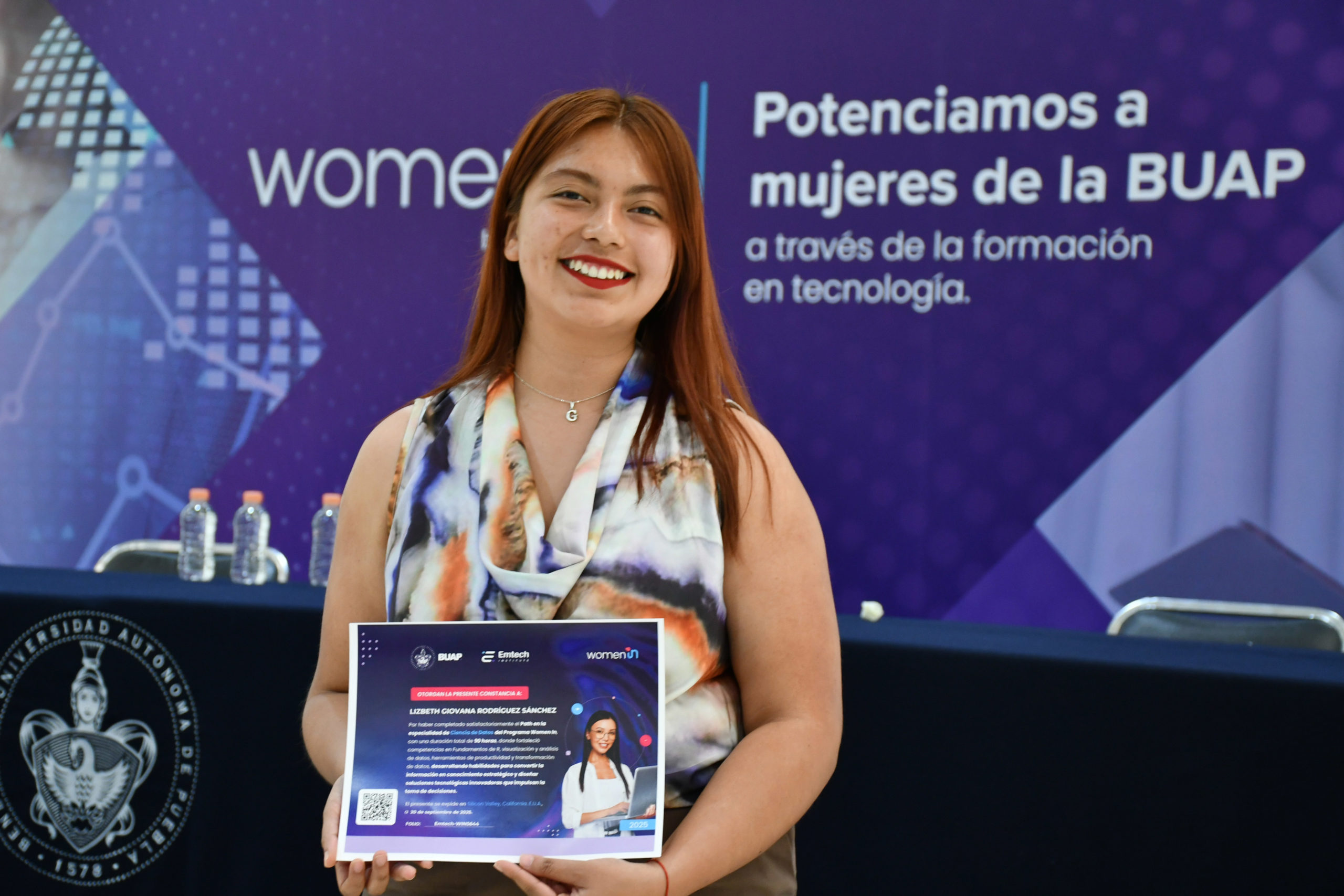 BUAP impulsa participación femenina en tecnología con 2da. graduación del programa Women In