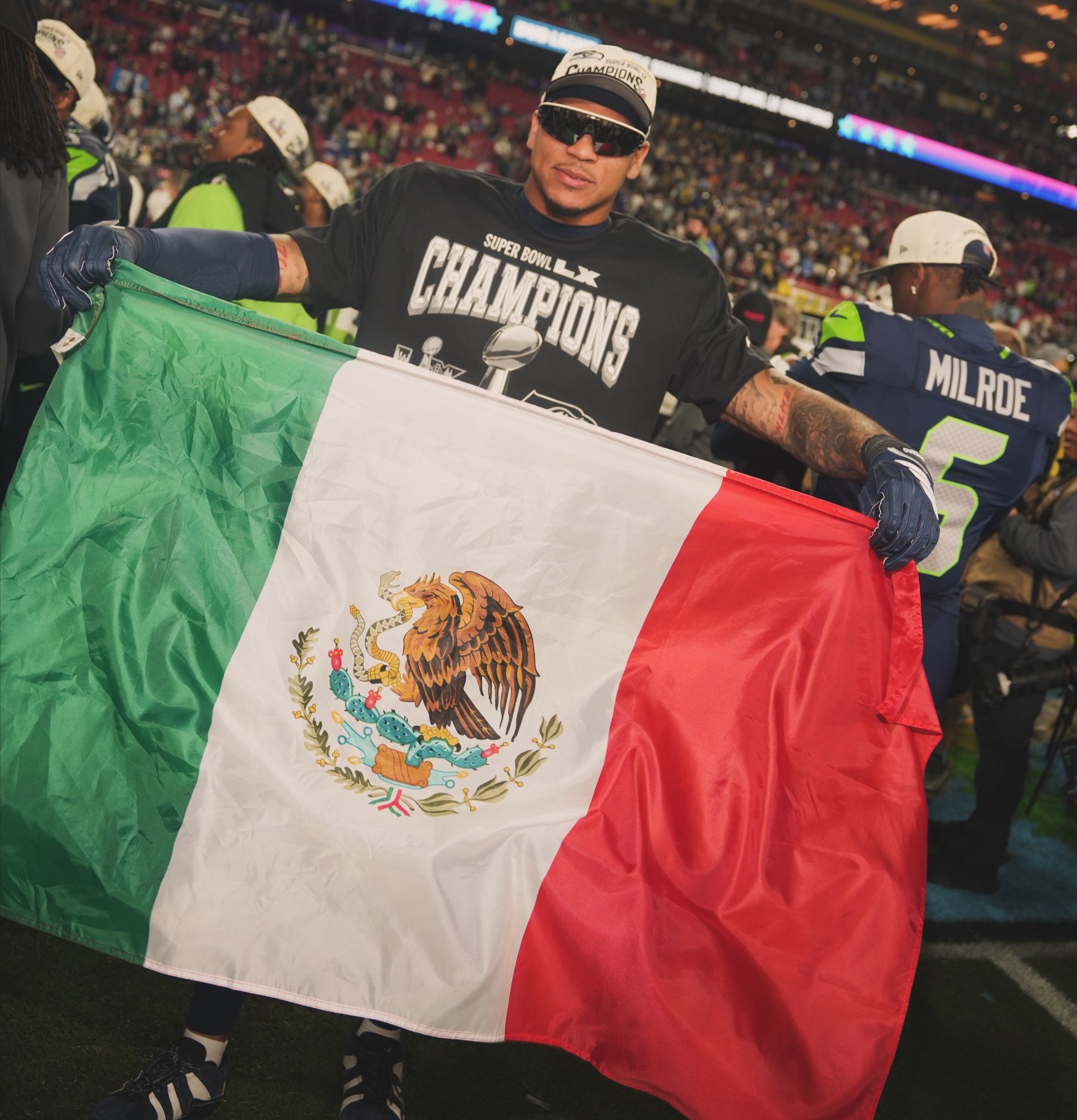 De los campos en Cancún a la gloria del Super Bowl; el ala cerrada mexicano, Elijah Arroyo