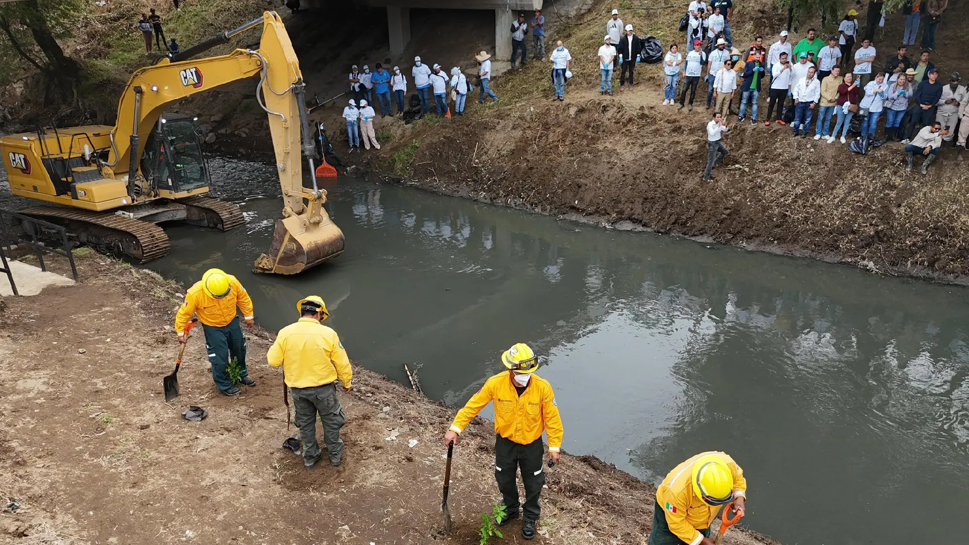 Armenta acelera rescate del Atoyac; eliminan 109 descargas y activan sistemas biológicos
