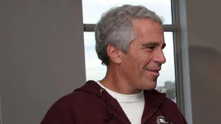 Sheinbaum afirma que participación de México en caso Epstein deberá esperar solicitud formal de Estados Unidos