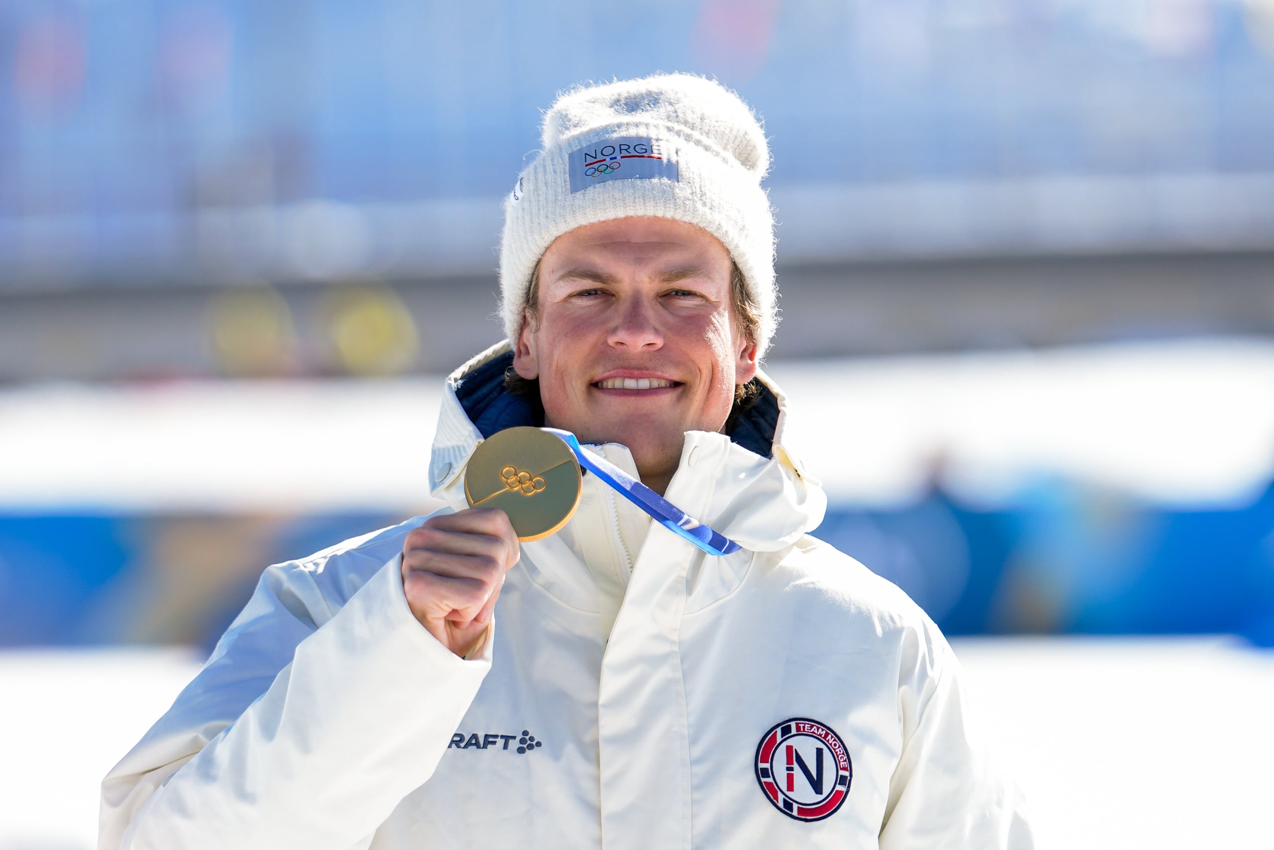 Johannes Klæbo gana su noveno oro olímpico y se convierte en el mejor atleta en la historia de los Olímpicos de Invierno