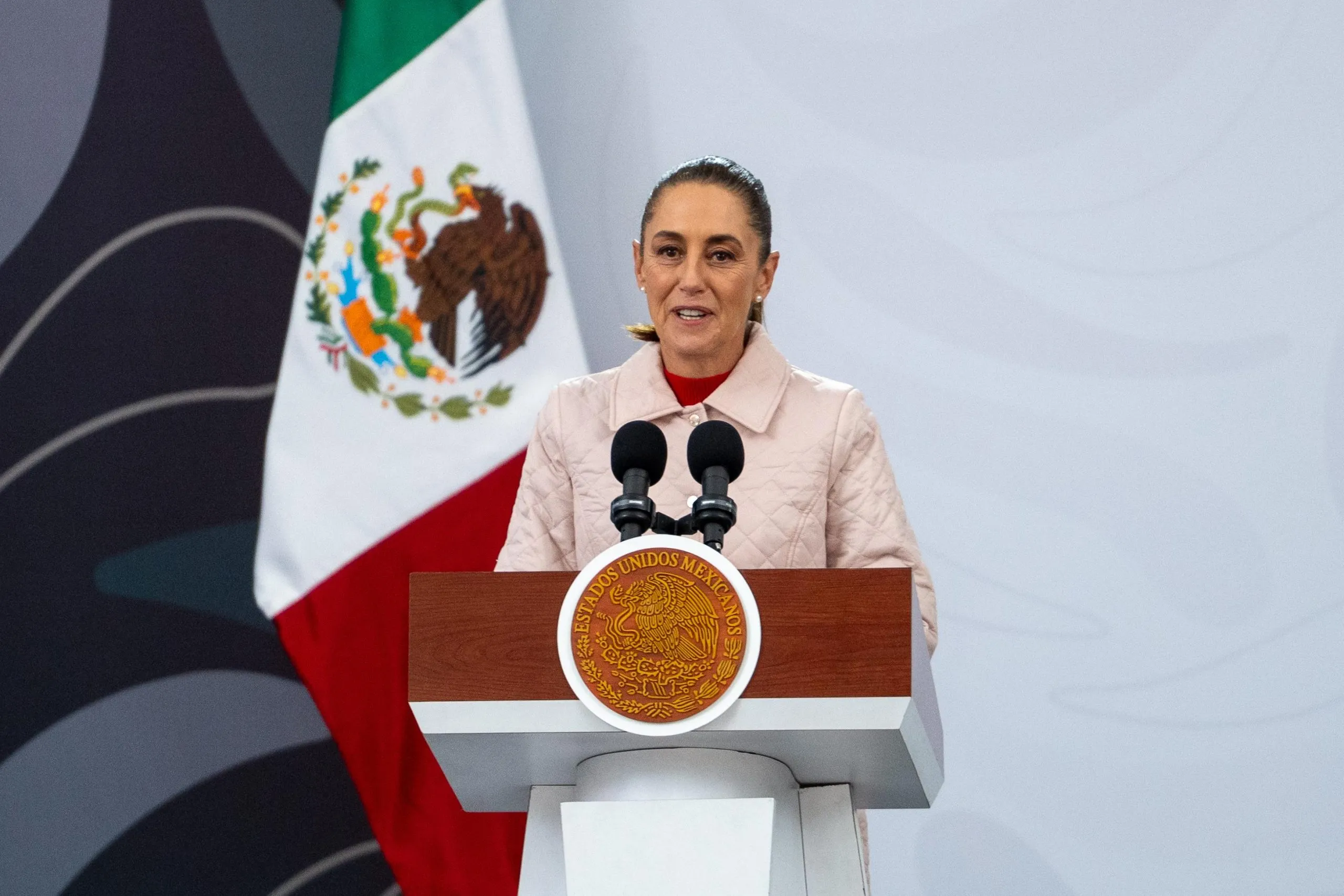 Sheinbaum afirma que ningún partido puede encubrir delitos tras detención del alcalde de Tequila