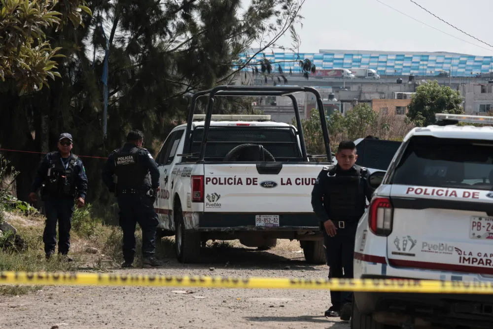 Abandonan cadáver embolsado en barranca de la colonia Naciones Unidas