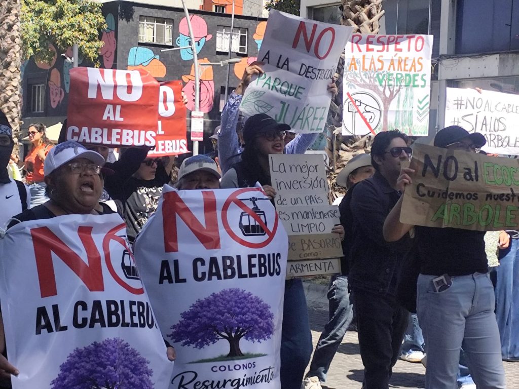 Protesta contra Cablebús en Puebla exige transparencia y protección ambiental