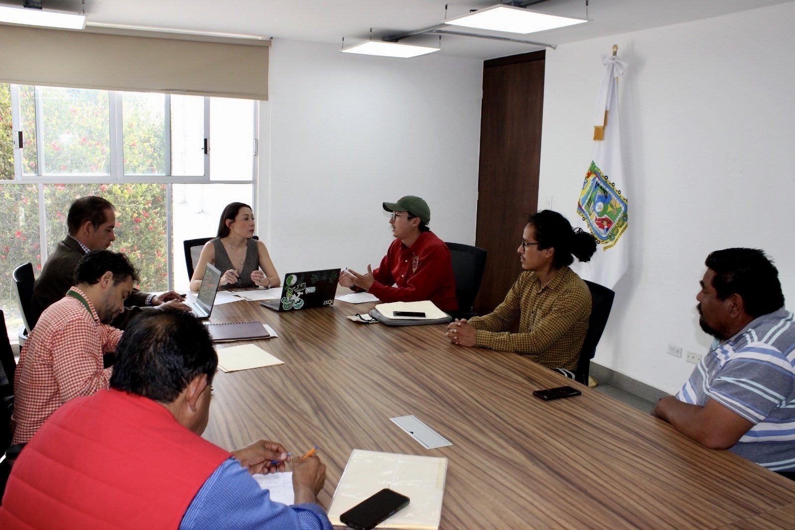 Secretaría de Medio Ambiente dialoga con ambientalistas sobre políticas ambientales en medio del debate por el Cablebús en Puebla