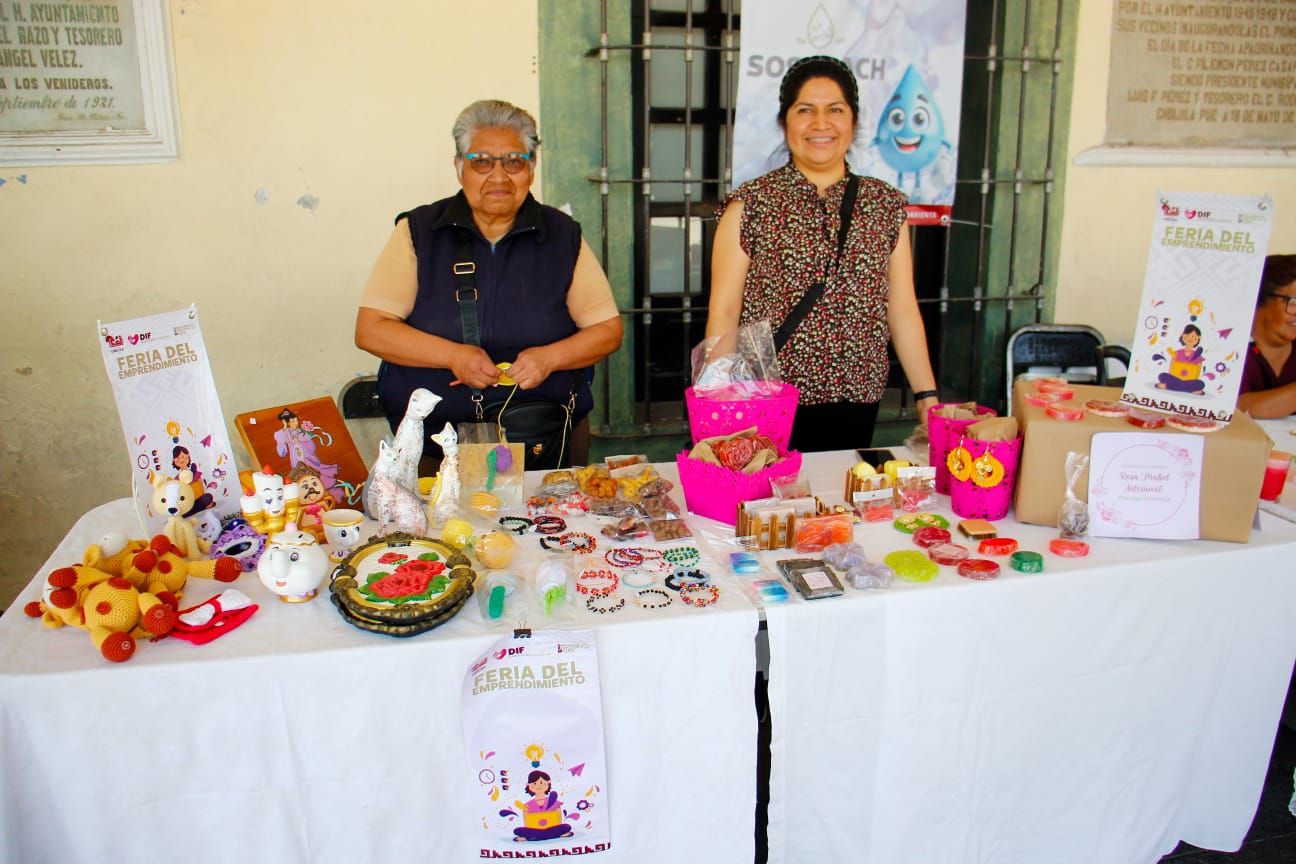 DIF San Pedro Cholula realiza 9ª Feria del Emprendimiento para impulsar economía de mujeres