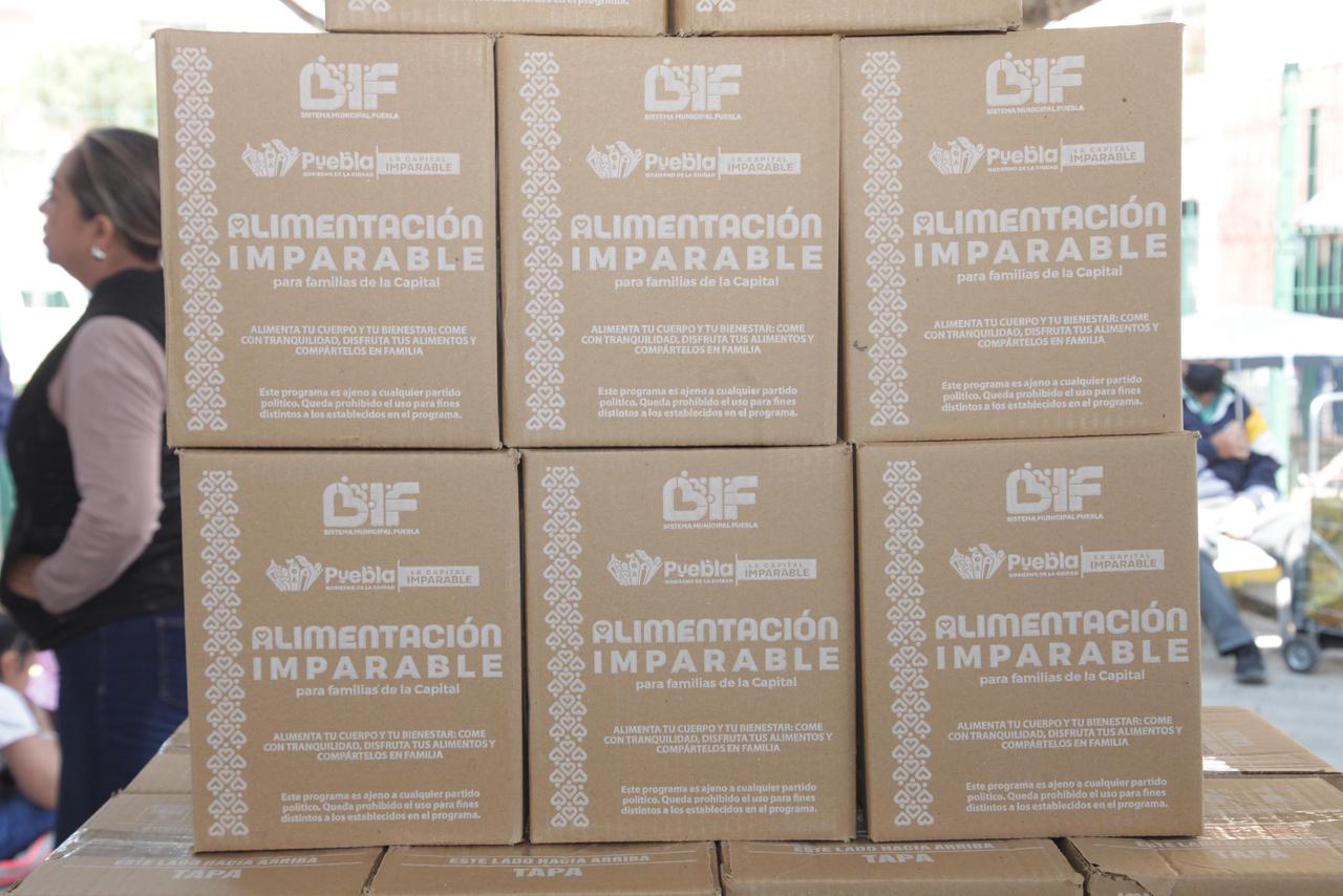 Ayuntamiento de Puebla entrega más de 4 mil despensas en San Bartolo con programa Alimentación Imparable