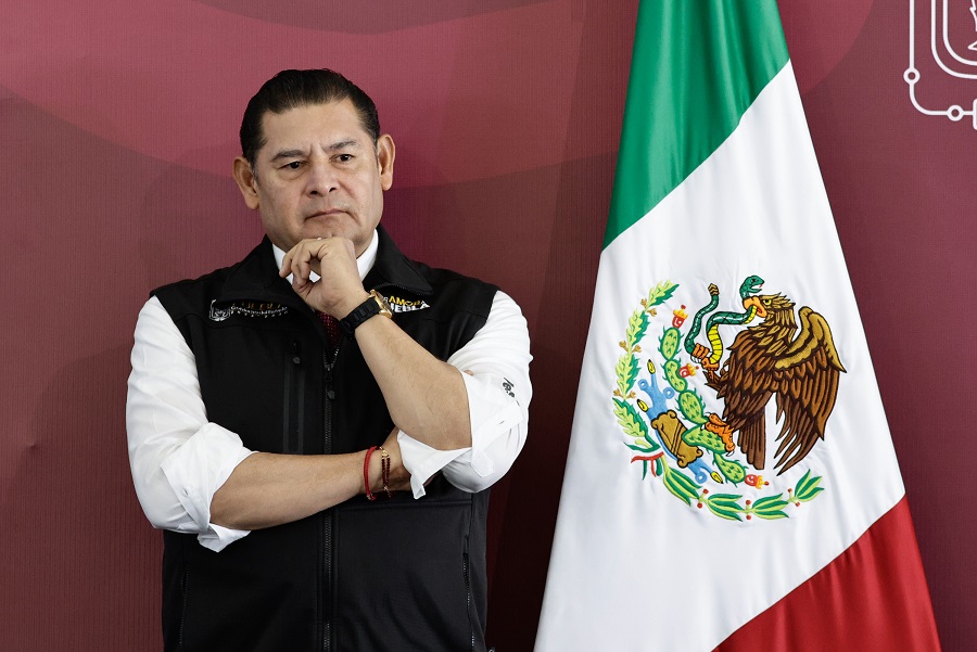 Armenta acusa a TV Azteca de usar \"bots\" extranjeros para atacar el Cablebús