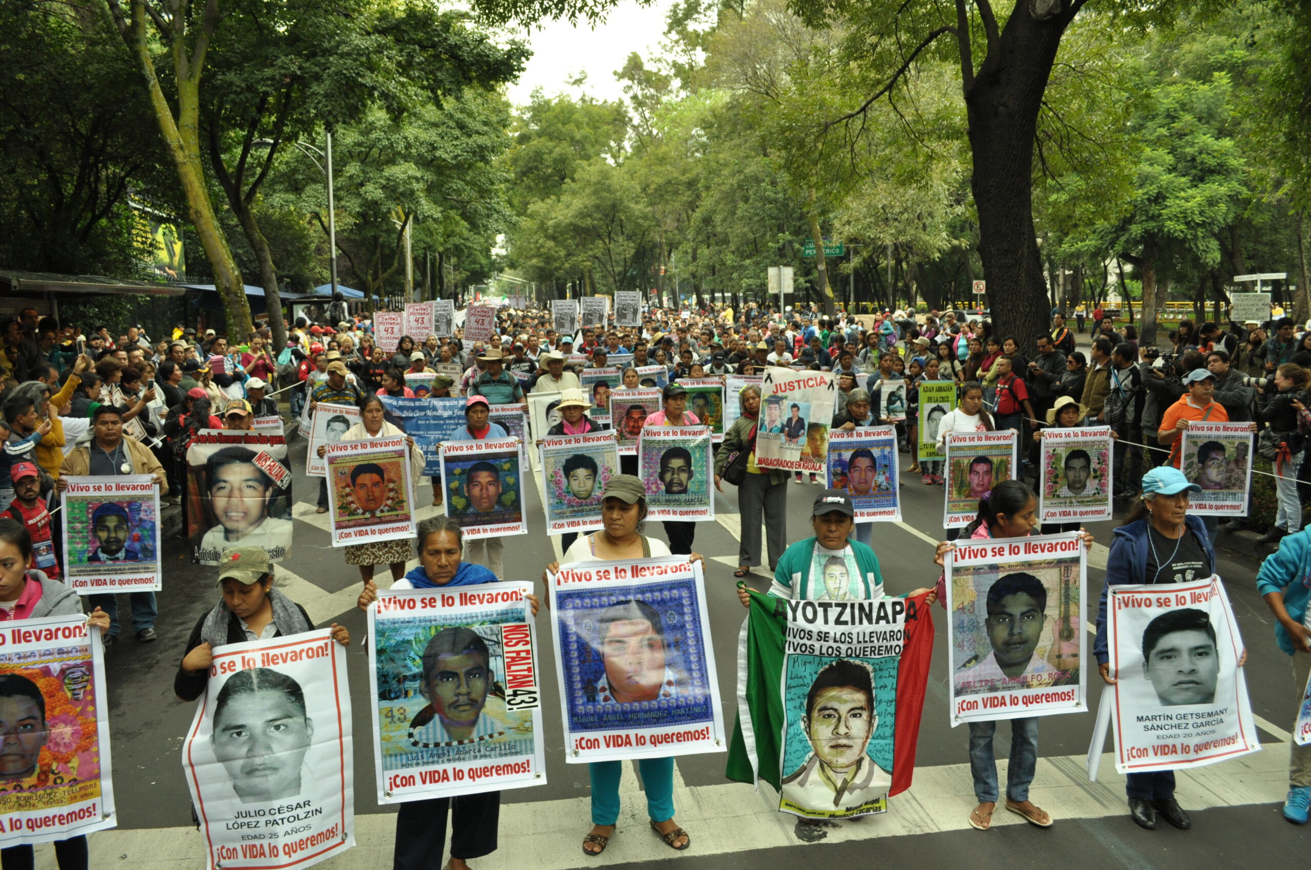 Detienen a exfuncionaria de la PGJ de Guerrero por caso Ayotzinapa
