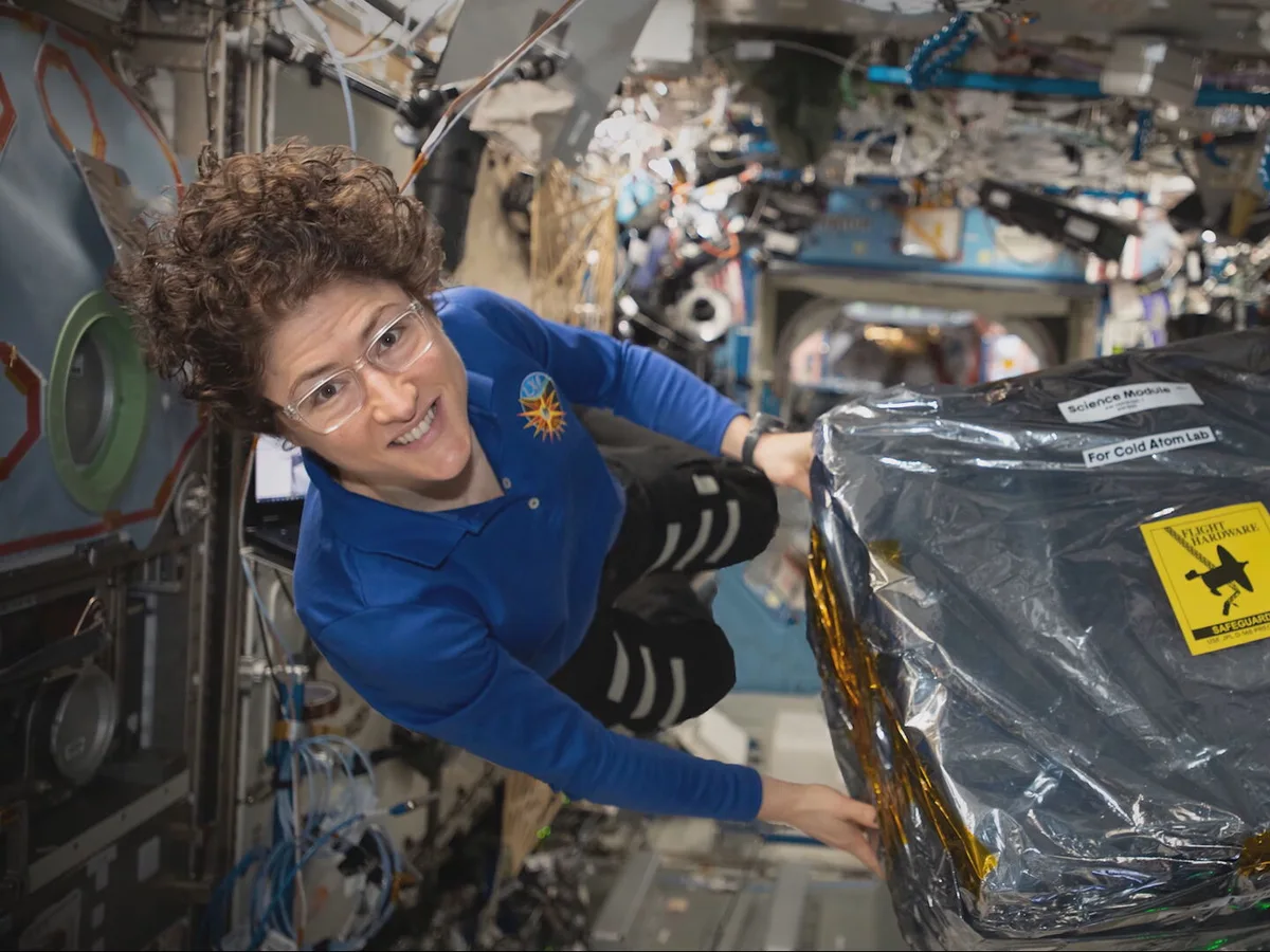 Christina Koch hace historia: Despega Artemis II y la primera mujer ya viaja rumbo a la Luna