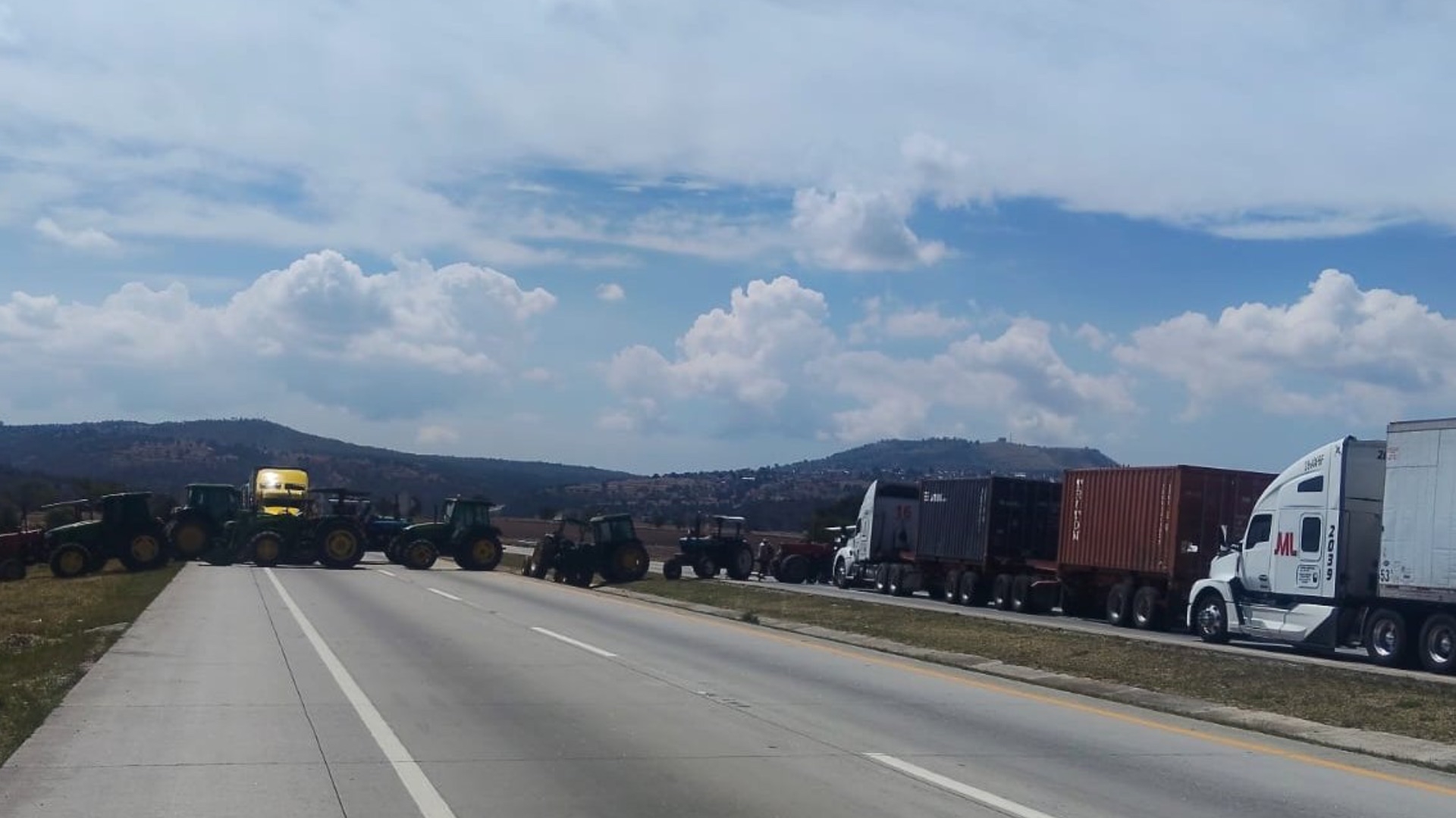 Megabloqueo de transportistas; así afecta a Puebla y al centro del país