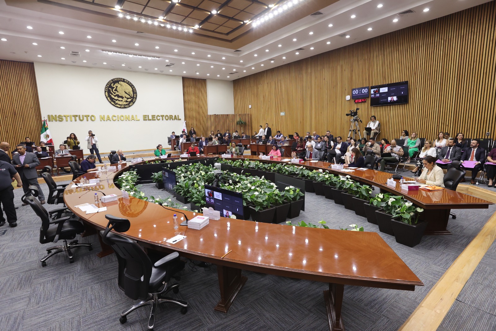 Cámara de Diputados define 100 finalistas para el INE; destacan perfiles 4T, arranca fase de entrevistas