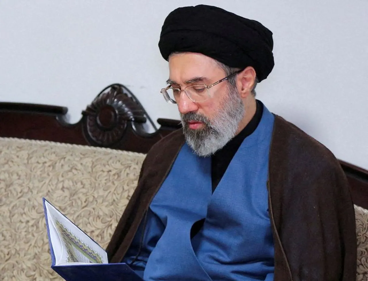 Mojatba Jameneí, líder supremo de Irán, afirma que no busca la guerra, pero defenderá sus derechos