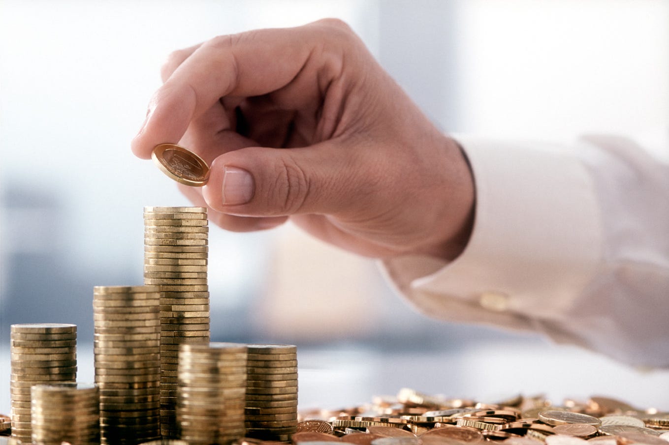 Recaudación tributaria cae 1.6% en 2026; ingresos por ISR quedan debajo de lo previsto
