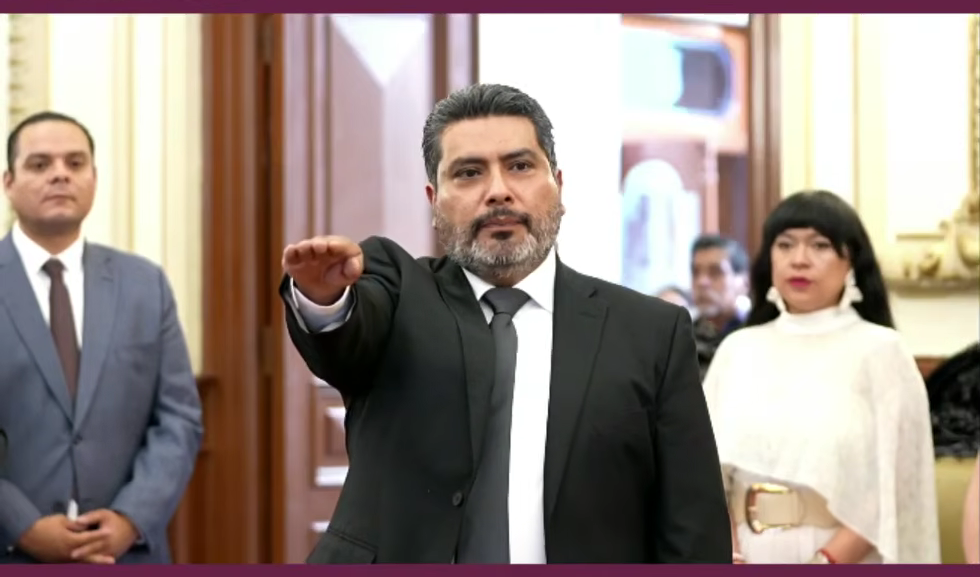 Oficial la salida de Rufo Juárez; tomó protesta José Alfonso Aguilar como nuevo secretario general del ayuntamiento de Puebla