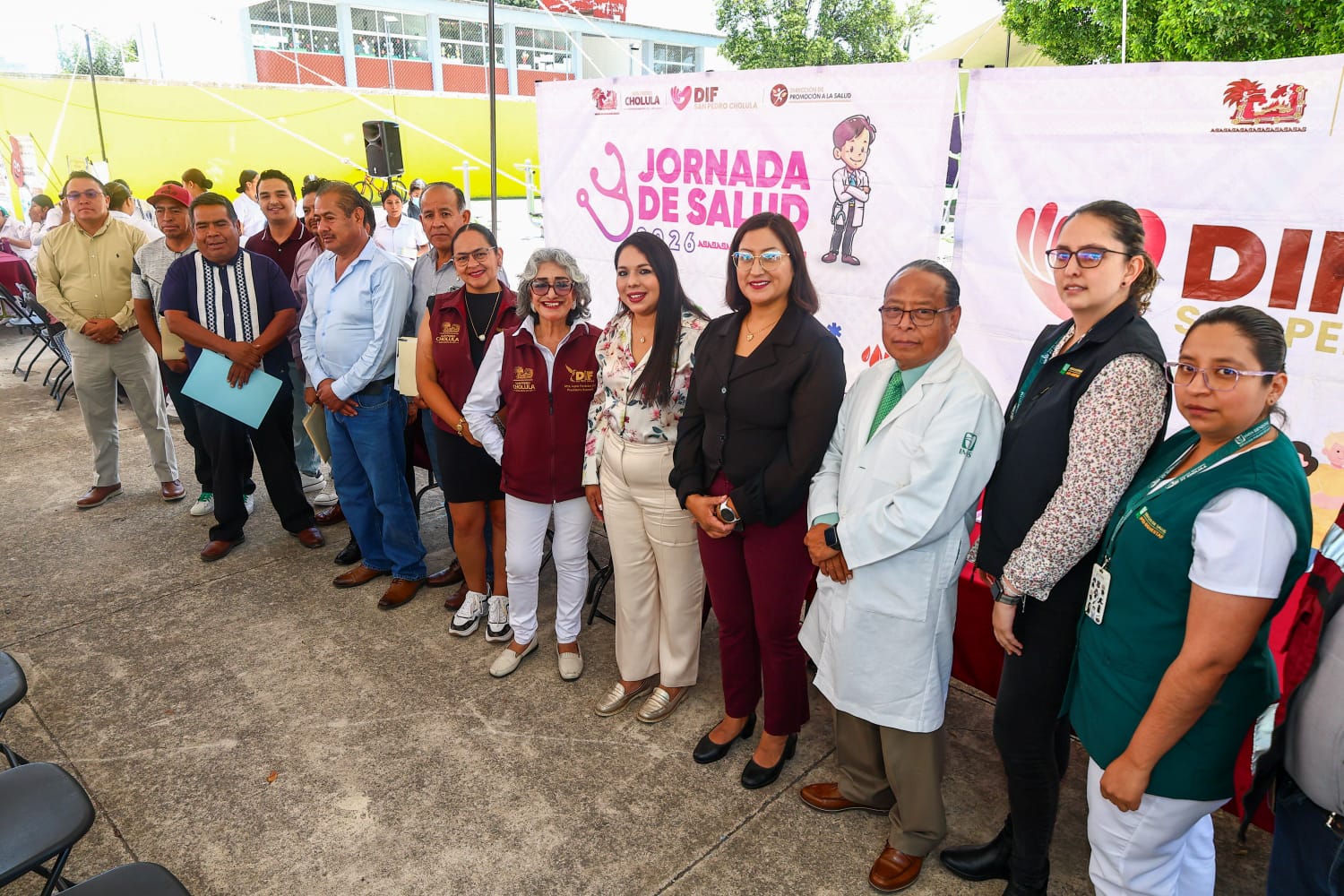 Más de 300 personas reciben atención gratuita en Jornada de Salud de San Pedro Cholula